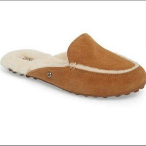 Ugg w lane Chestnut slippers